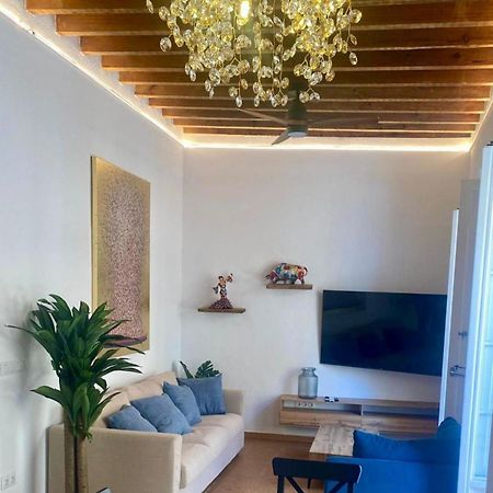 Casa Naty, Espacioso Renovado Apartamento En El Centro De Малага Екстер'єр фото