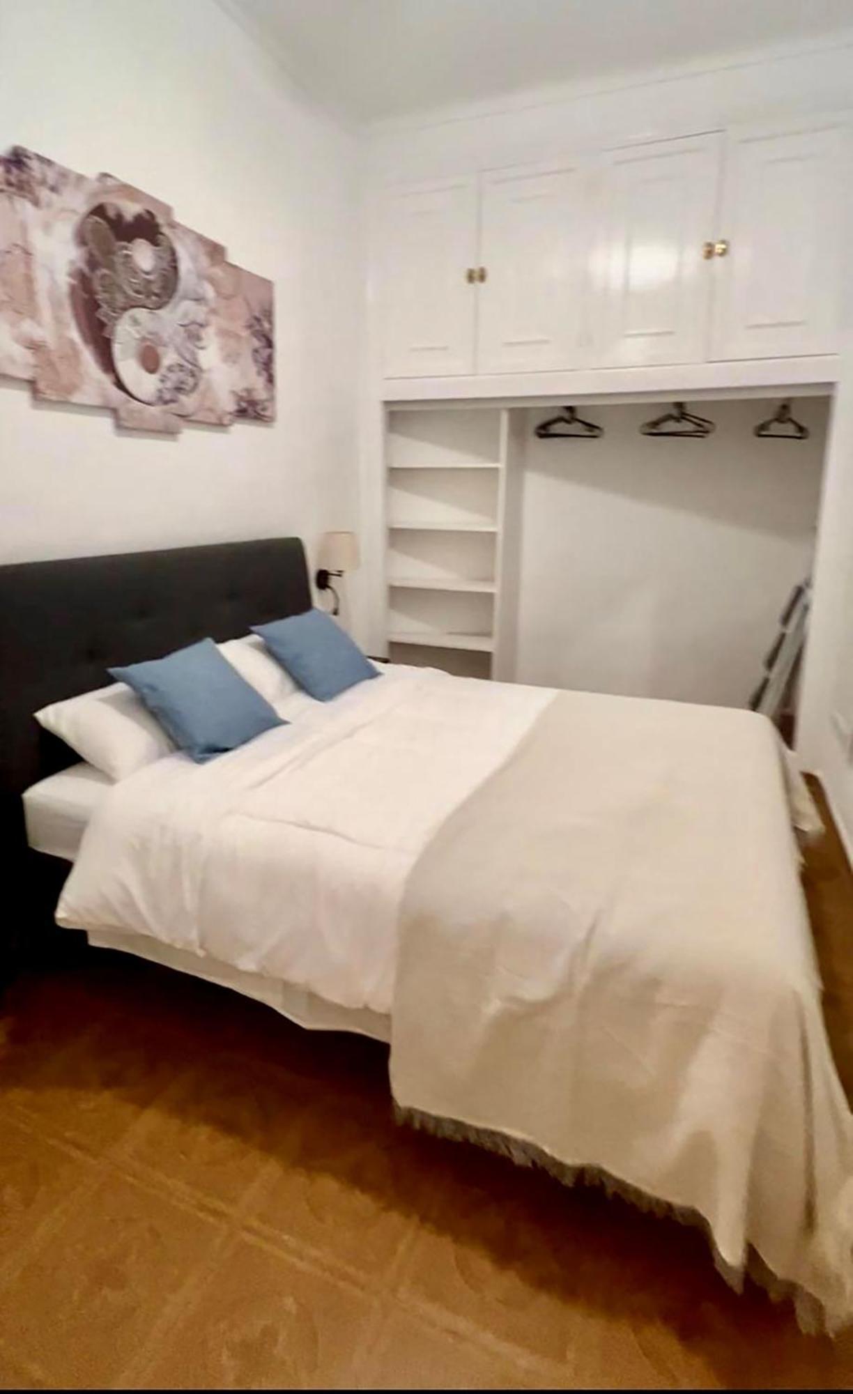 Casa Naty, Espacioso Renovado Apartamento En El Centro De Малага Екстер'єр фото